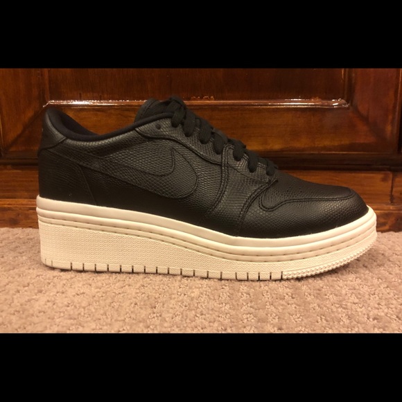 Women’s Air Jordan 1 RE Low Lifted - Picture 2 of 6